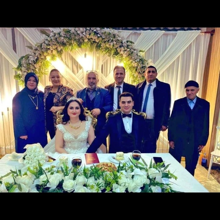 AK Parti Şahinbey İlçe Teşkilatı, Halil Geyik'in oğlunun düğününde toplumsal dayanışmaya destek verdi.