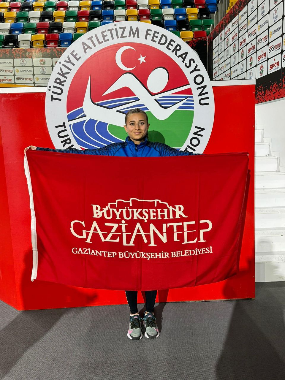 Gaziantep Büyükşehir Belediyesi, atletizmdeki başarılarıyla gururlanıyor!