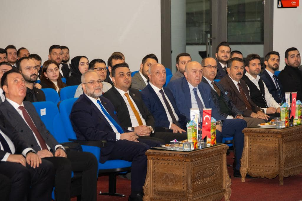 Kahramanmaraş İstiklal Üniversitesi Rektörü Genç MÜSİAD'ın Olağan Genel Kurulunda Başarı Diledi.