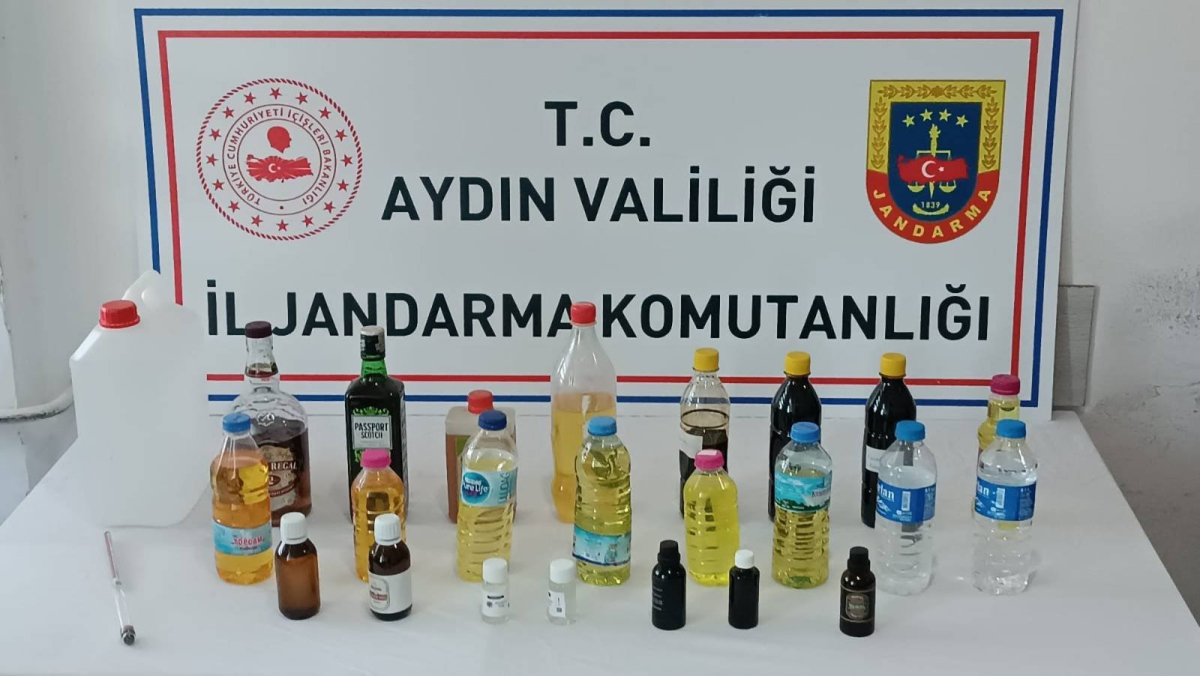 Aydın'da Kaçak Alkol Operasyonu: Evlerde Büyük İllegal Miktarlar Bulundu