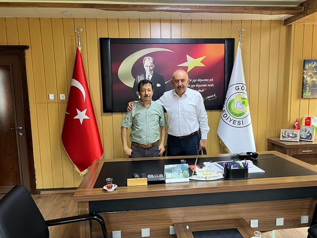 Zonguldak Gökçebey Belediye Başkanı Vedat Öztürk, Kenan Okyay'ı ağırlayarak başarı dileklerini kabul etti.