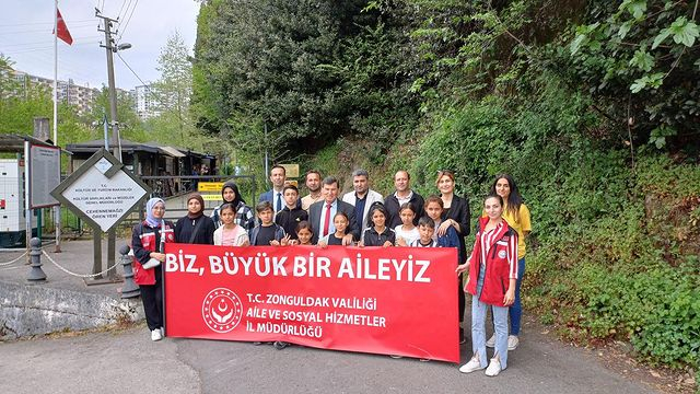 Zonguldak'ta Roman vatandaşlar için düzenlenen etkinliklerle sosyal uyum artırılıyor.