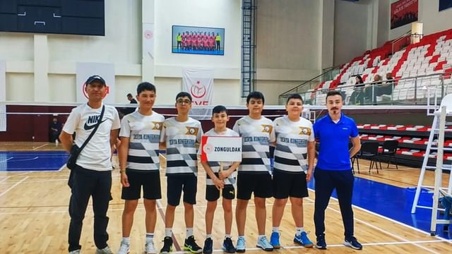 Zonguldak Genç Badmintoncuları Türkiye Finalleri'nde Boy Gösteriyor