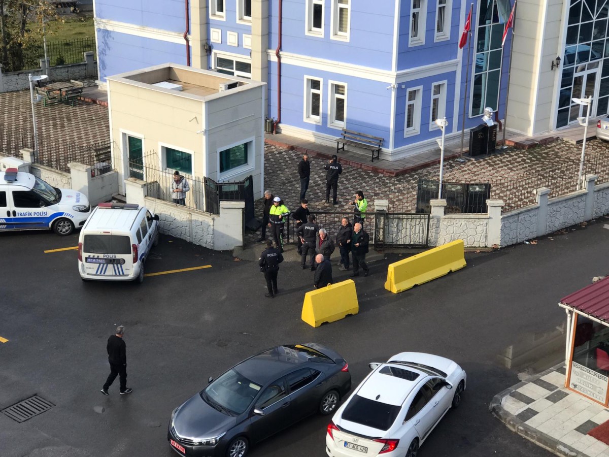 Kilimli İlçe Emniyet Müdürlüğü'nde hareketli dakikalar