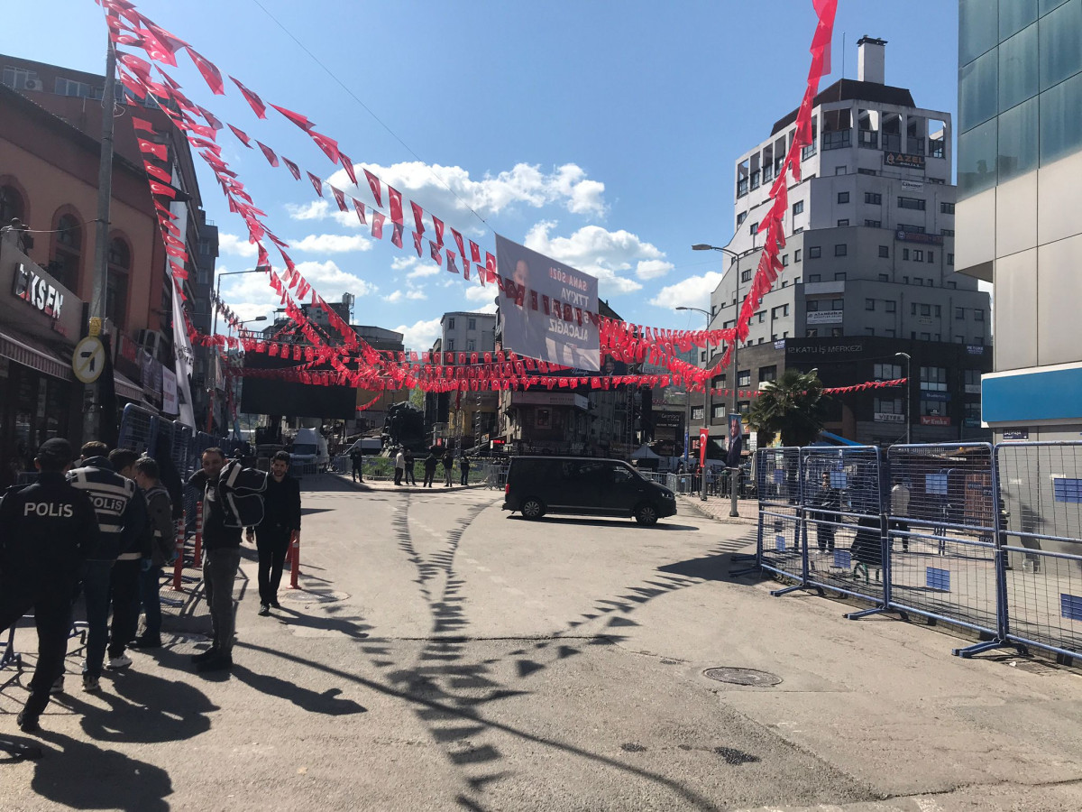 Madenci Anıtı’nda hareketlilik başladı.