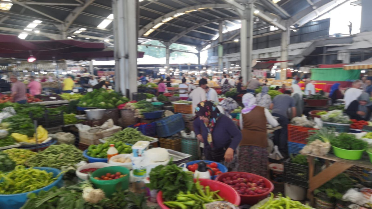 Pazar Fiyatları Manavla eşitledi 