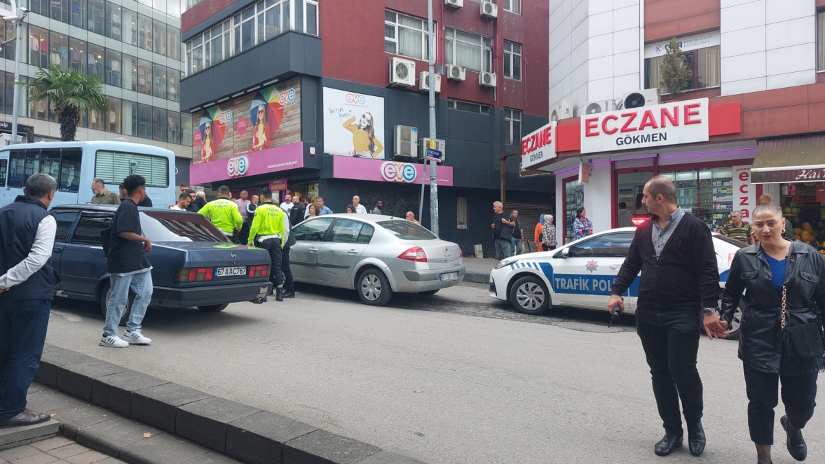Gazipaşa'da kaza, trafik durma noktasına geldi!