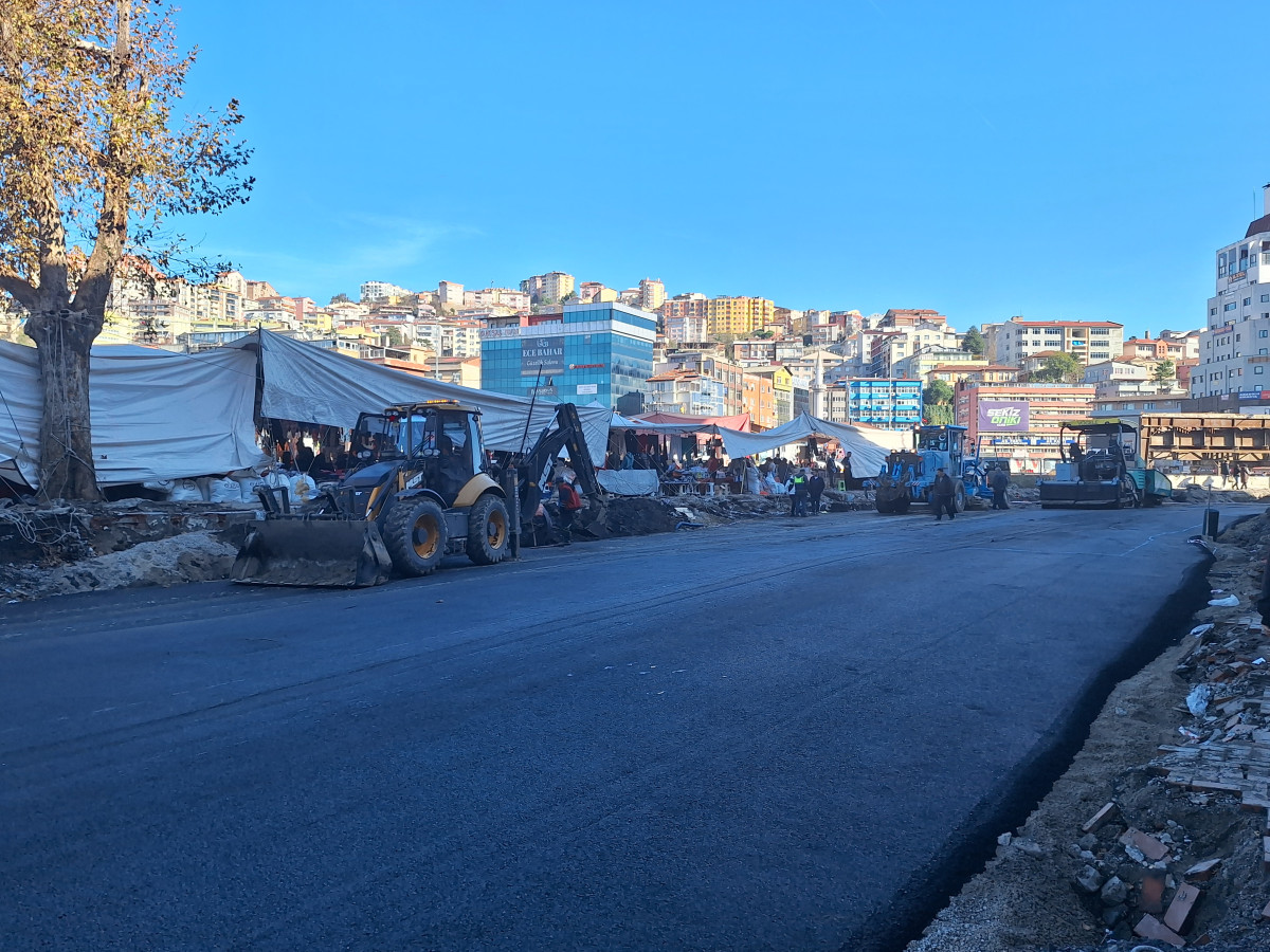 Acılık-Soğuksu yoluna asfalt serimi başladı 