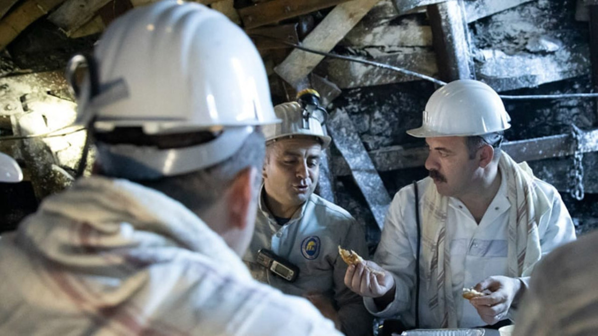 Mustafa Çağlayan Madenciler Günü’nü kutladı
