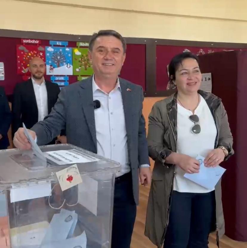 CHP Zonguldak Belediye Başkan Adayı Tahsin Erdem Oy Kullandı