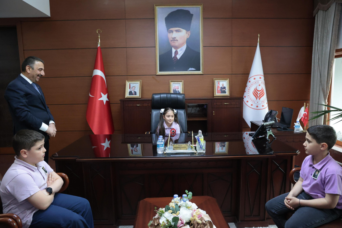 Vali Koltuğunda Bir Çocuk: Ilgın Irmak İnce, 23 Nisan'da Zonguldak Valisi Oldu! 