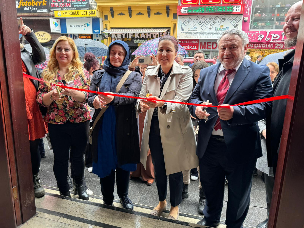 Farklı Meslek gruplarından 72 Eser Zonguldak'ta Sergilendi!