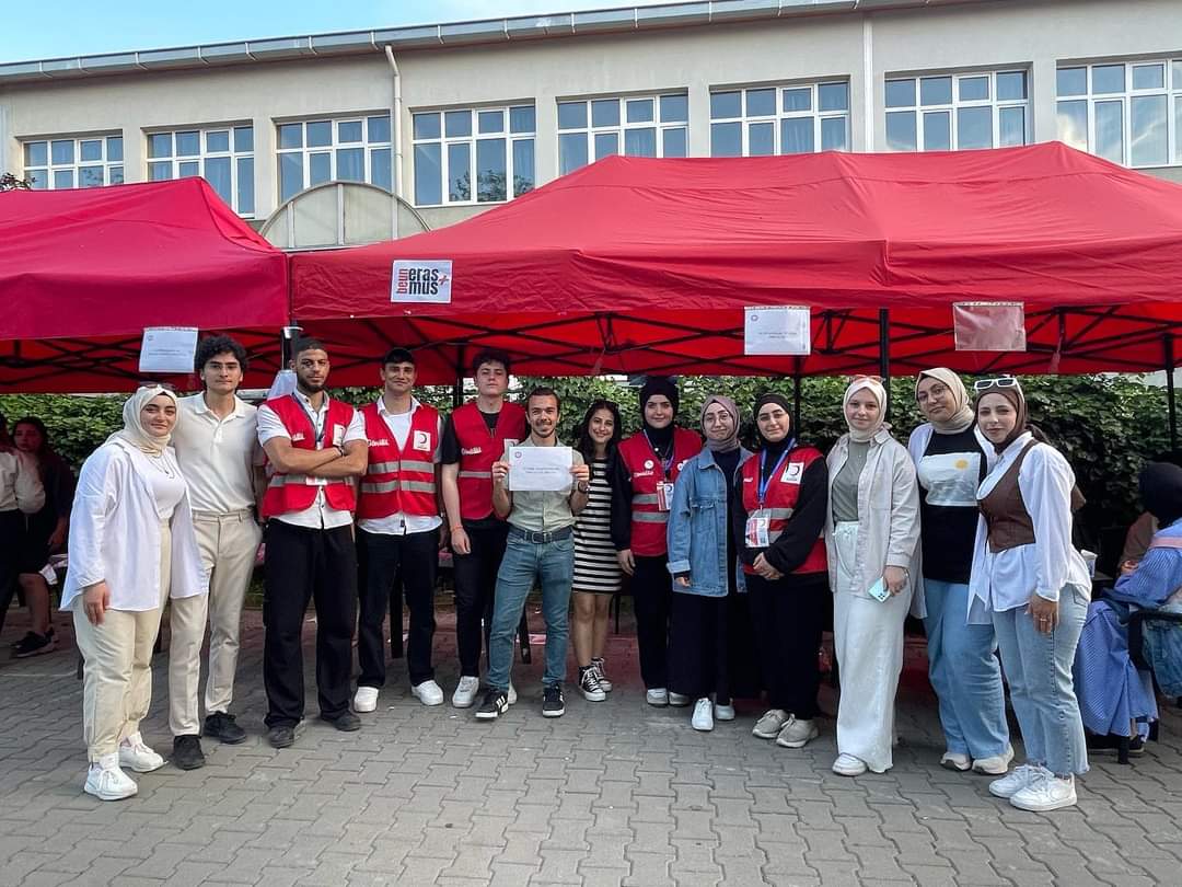 ZBEÜ Bahar Şenliği'nde Kızılay Coşkusu! 