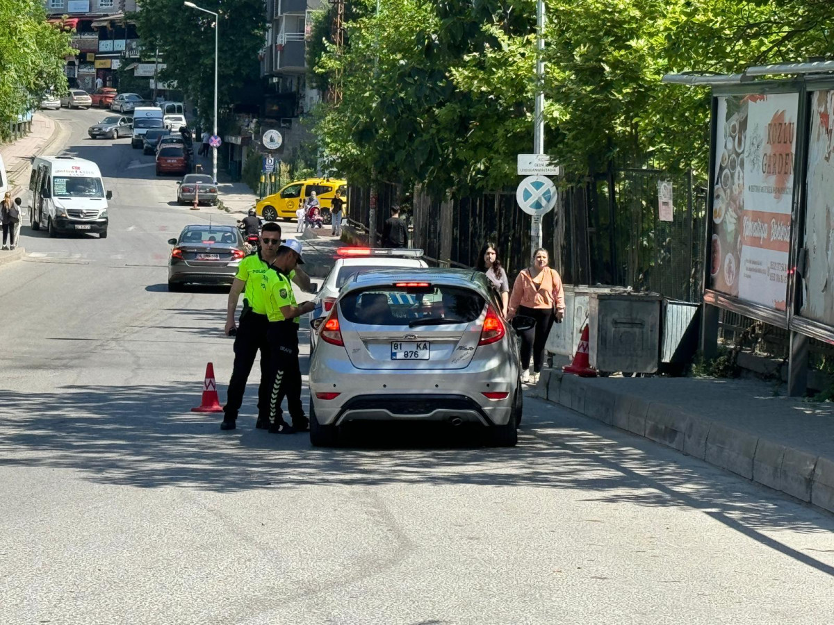 Zonguldak'ta Trafik Kontrolü: Otomobil, Minibüs ve Ticari Taksilere Yönelik Uygulama Yapıldı