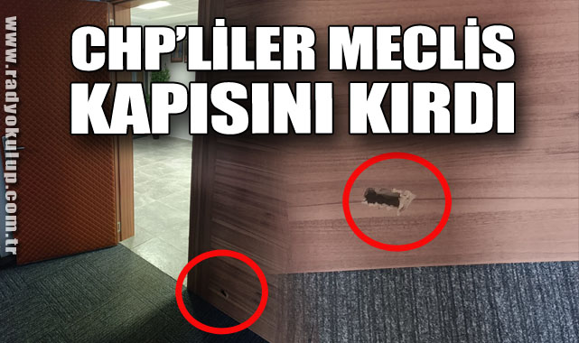 Cumhuriyet Halk Partililer Meclis Kapısını Kırdı