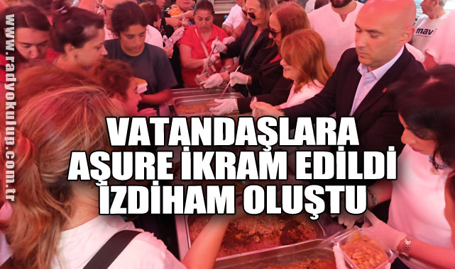 Vatandaşlara Aşure İkram Edildi İzdiham Oluştu 